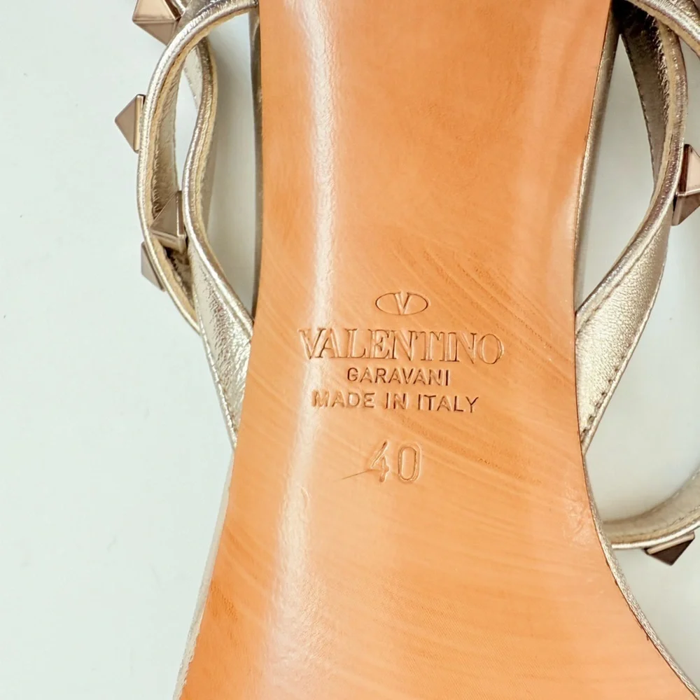 Valentino Garavani Metallic Gold Rockstud Tstrap open toe heels sandals EU 40